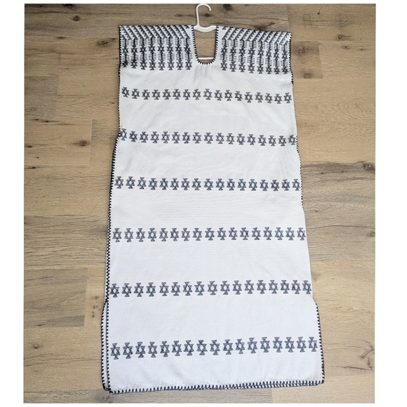 Pippa Holt Midi Kaftan - Picture 2 of 10